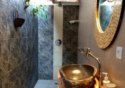 Ensuite Bathroom to main bedroom Villa Sea Spray